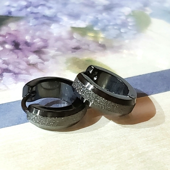 NEW Huggie Earrings - Picture 3 of 9